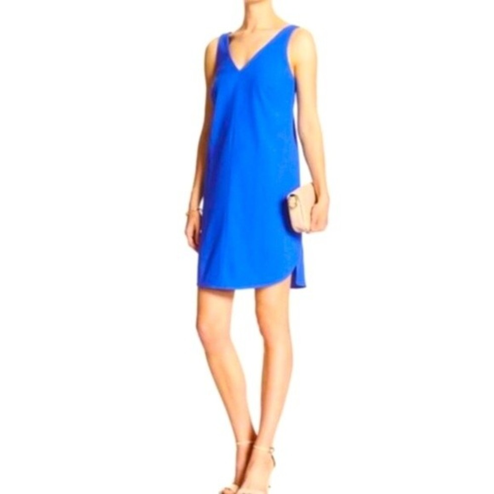 Banana Republic sleeveless Shift Dress womens size 2 solid blue vneck NWT